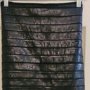 Snakeskin like black mini skirt